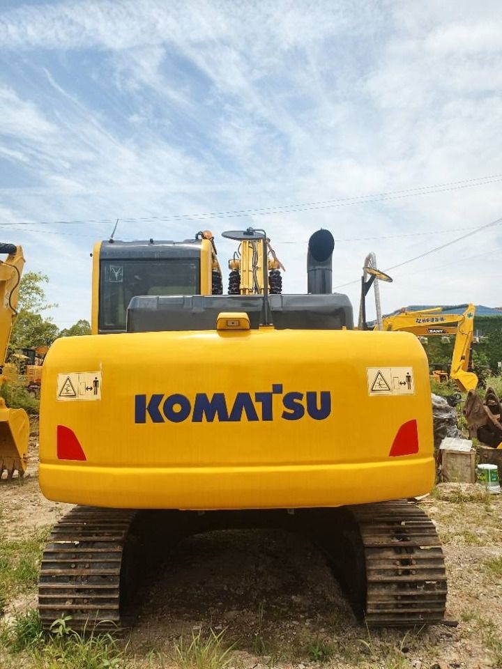 2023 Komatsu PC120 crawler excavator rear view 2023 Komatsu PC120 crawler excavator rear view