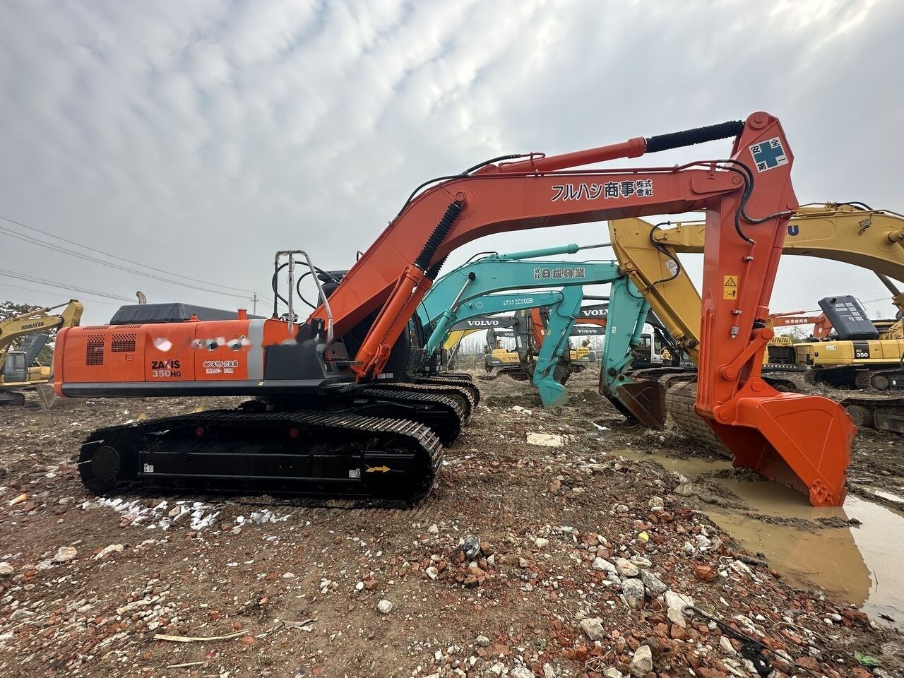 Pelle sur chenilles Hitachi ZX350HG