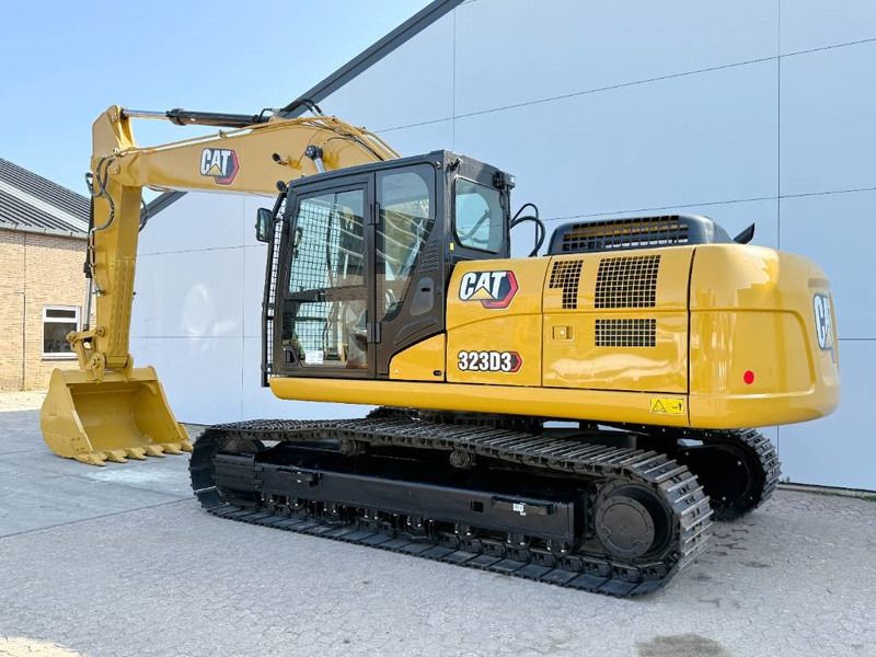 2025 Caterpillar 323D3 crawler excavator, side profile view