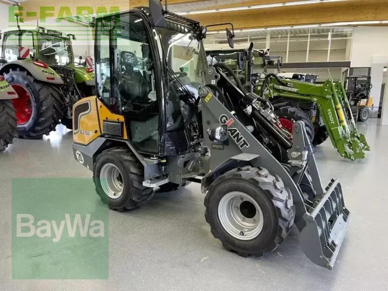 2023 Giant G2700E T mini excavator, side view