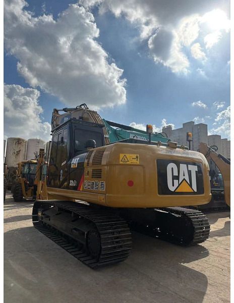 Caterpillar 320D2 escavatore cingolato vista posteriore 2023 Caterpillar 320D2 escavatore cingolato vista posteriore 2023