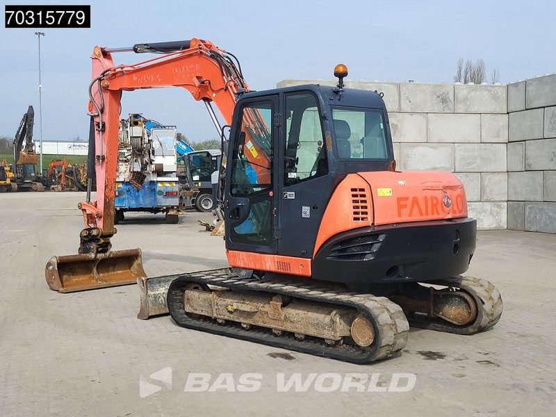 2014 Kubota KX080-4 mini excavator, rear three-quarter view 2014 Kubota KX080-4 mini excavator, rear three-quarter view