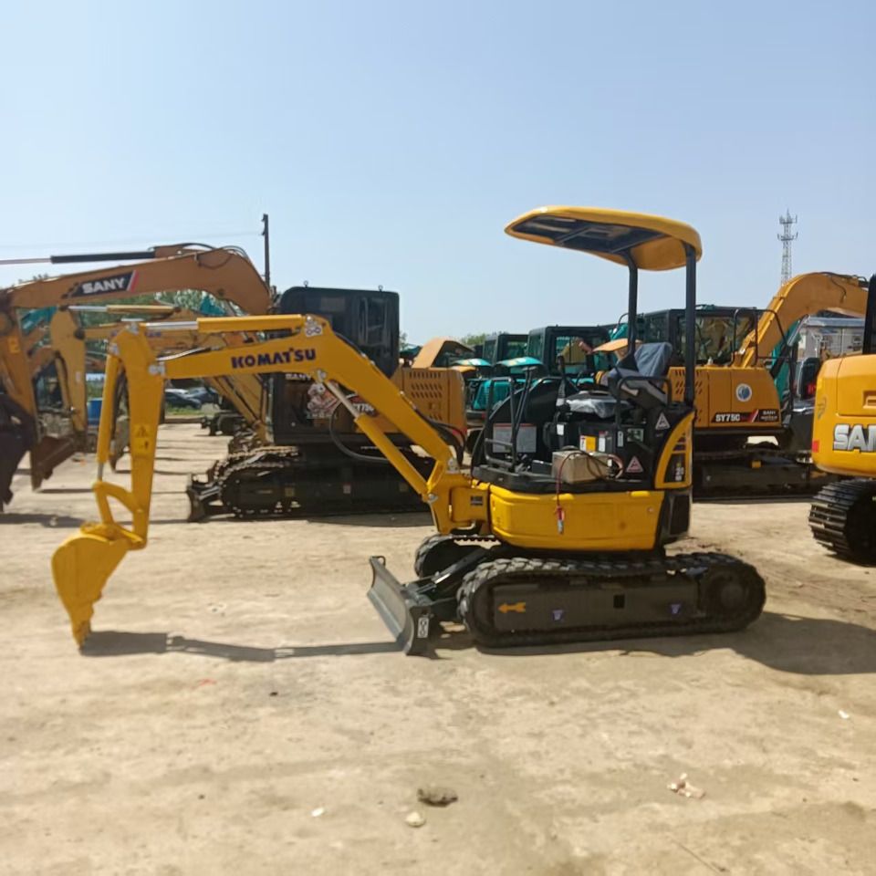 2023 Komatsu PC20 mini excavator, side view 2023 Komatsu PC20 mini excavator, side view