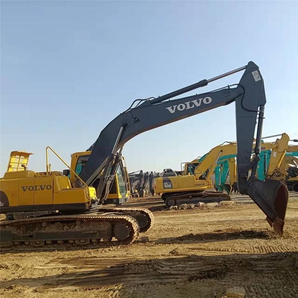 2023 Volvo EC210B crawler excavator side view 2023 Volvo EC210B crawler excavator side view