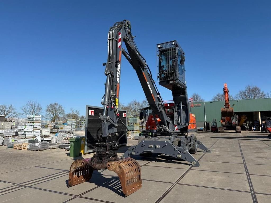 2021 Atlas 200MH material handler, front three-quarter view 2021 Atlas 200MH material handler, front three-quarter view
