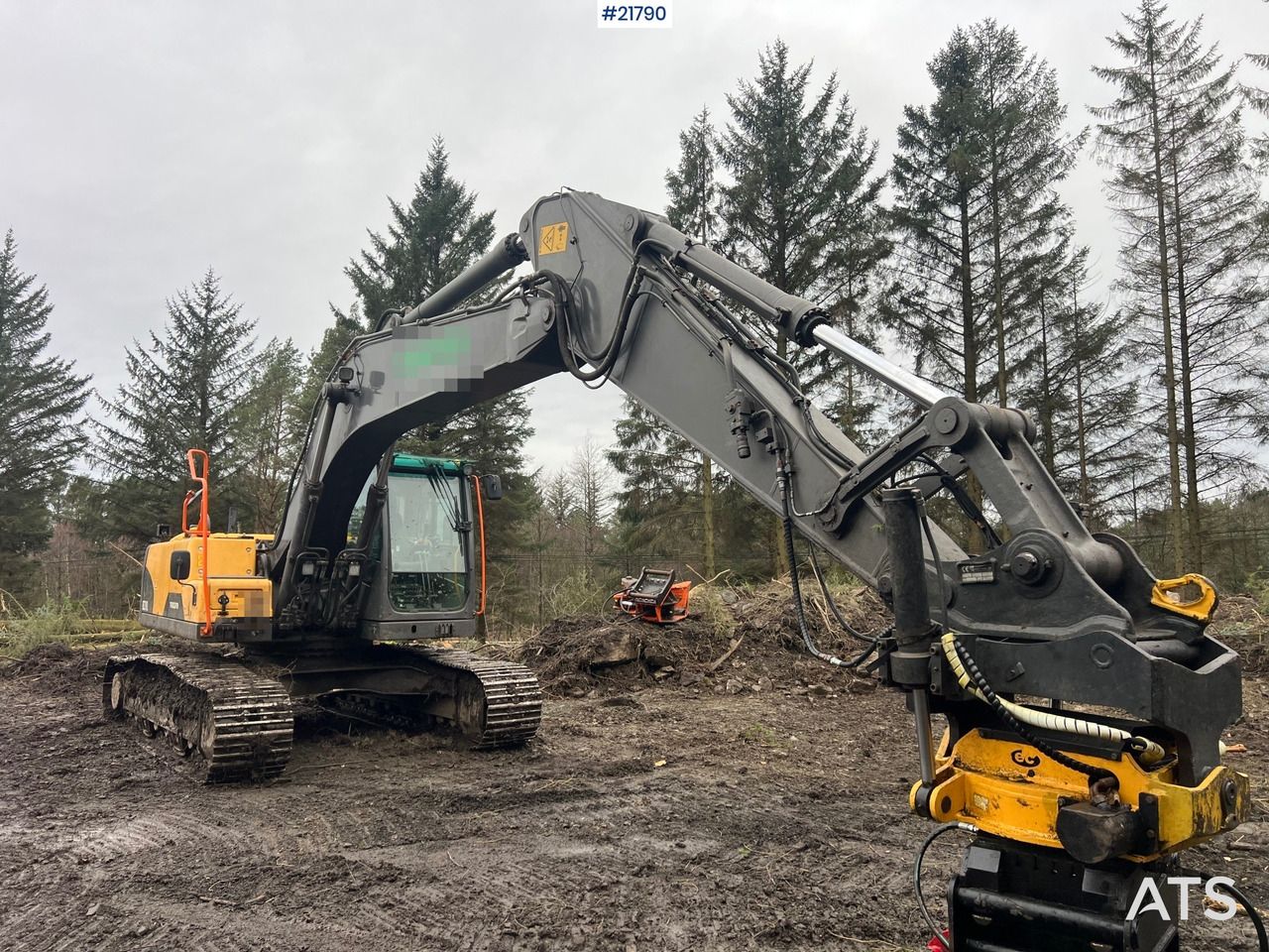 2010 Volvo EC210CL crawler excavator, side view 2010 Volvo EC210CL crawler excavator, side view