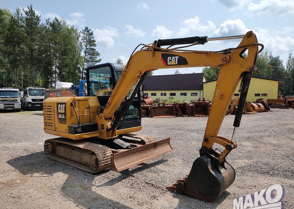 2018 Caterpillar 305.5E2 crawler excavator, side view