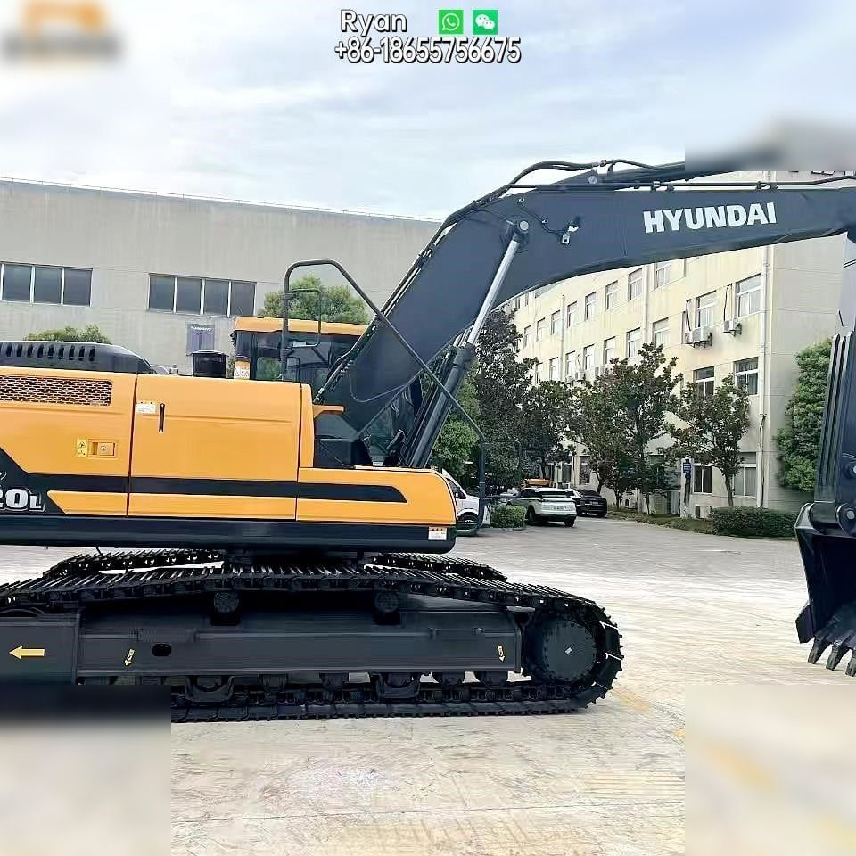 2025 Hyundai HX220L crawler excavator, side profile view