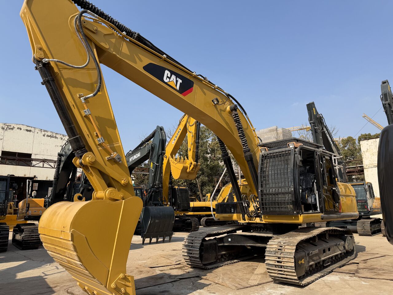 2025 Caterpillar 330DL crawler excavator, front three-quarter view 2025 Caterpillar 330DL crawler excavator, front three-quarter view
