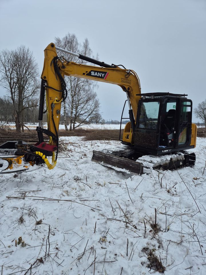 2022 Sany SY75C crawler excavator side view 2022 Sany SY75C crawler excavator side view