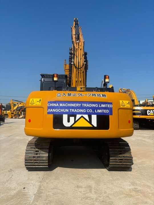 2020 Caterpillar 320D escavatore cingolato, vista posteriore 2020 Caterpillar 320D escavatore cingolato, vista posteriore