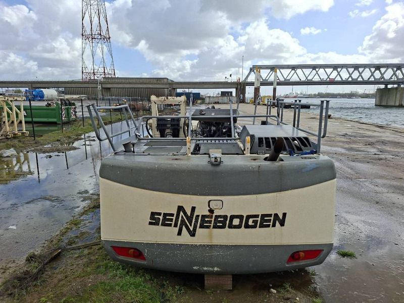 2013 Sennebogen 830E K17 material handler upperstructure rear view 2013 Sennebogen 830E K17 material handler upperstructure rear view