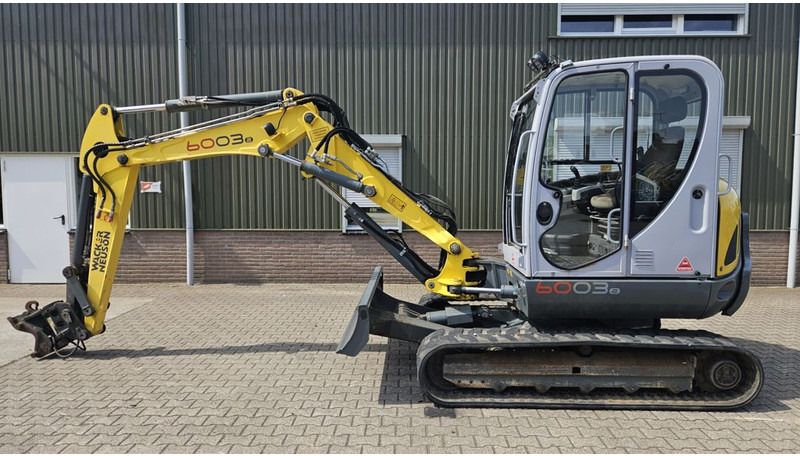 2012 Wacker Neuson 6003 crawler excavator side view 2012 Wacker Neuson 6003 crawler excavator side view