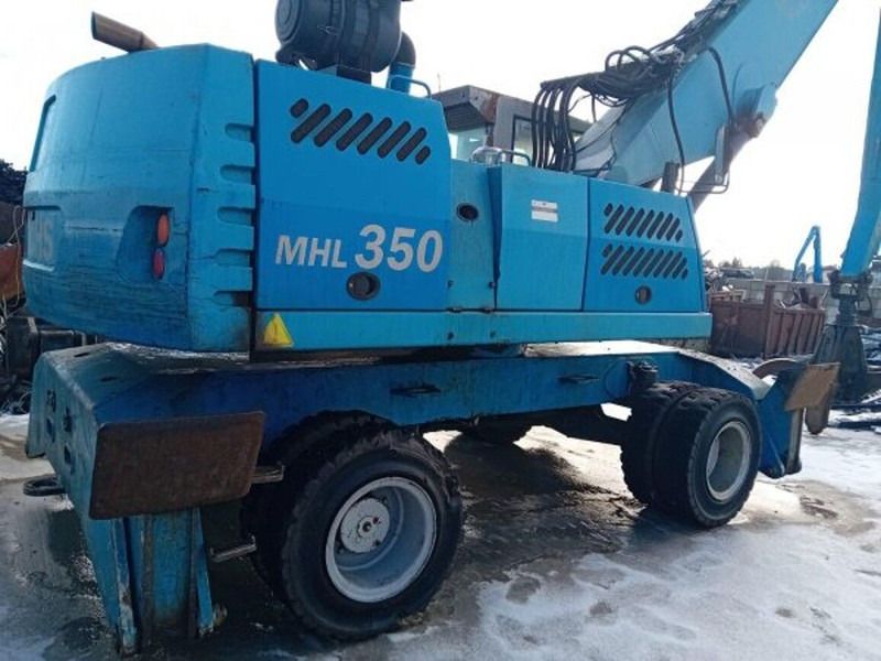 2010 Fuchs MHL350 material handler, rear three-quarter view 2010 Fuchs MHL350 material handler, rear three-quarter view