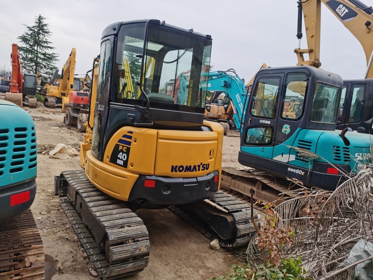 2018 Komatsu PC40 MR mini excavator, rear three-quarter view 2018 Komatsu PC40 MR mini excavator, rear three-quarter view