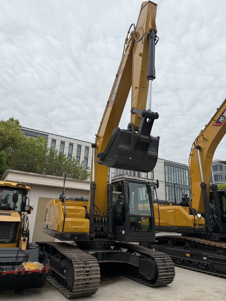 2026 XCMG XE200GA crawler excavator, front three-quarter view 2026 XCMG XE200GA crawler excavator, front three-quarter view
