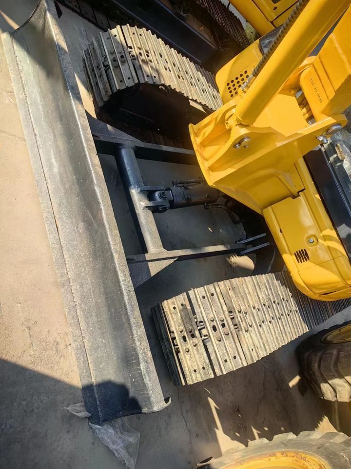 2020 Komatsu PC55MR mini excavator front blade view