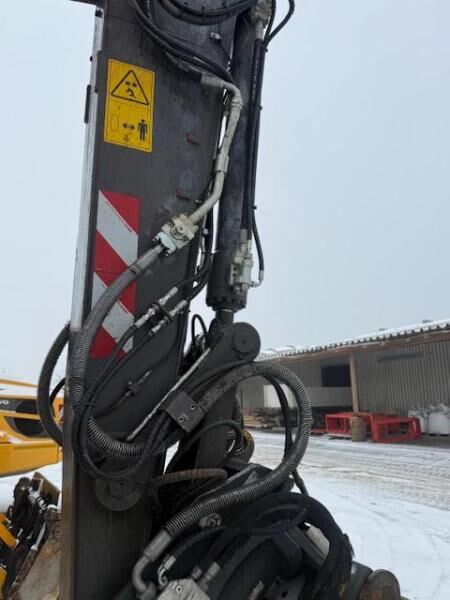 2022 Volvo EWR170E wheel excavator boom detail 2022 Volvo EWR170E wheel excavator boom detail
