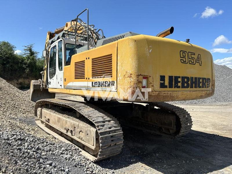 2007 Liebherr 954 crawler excavator rear three-quarter view 2007 Liebherr 954 crawler excavator rear three-quarter view