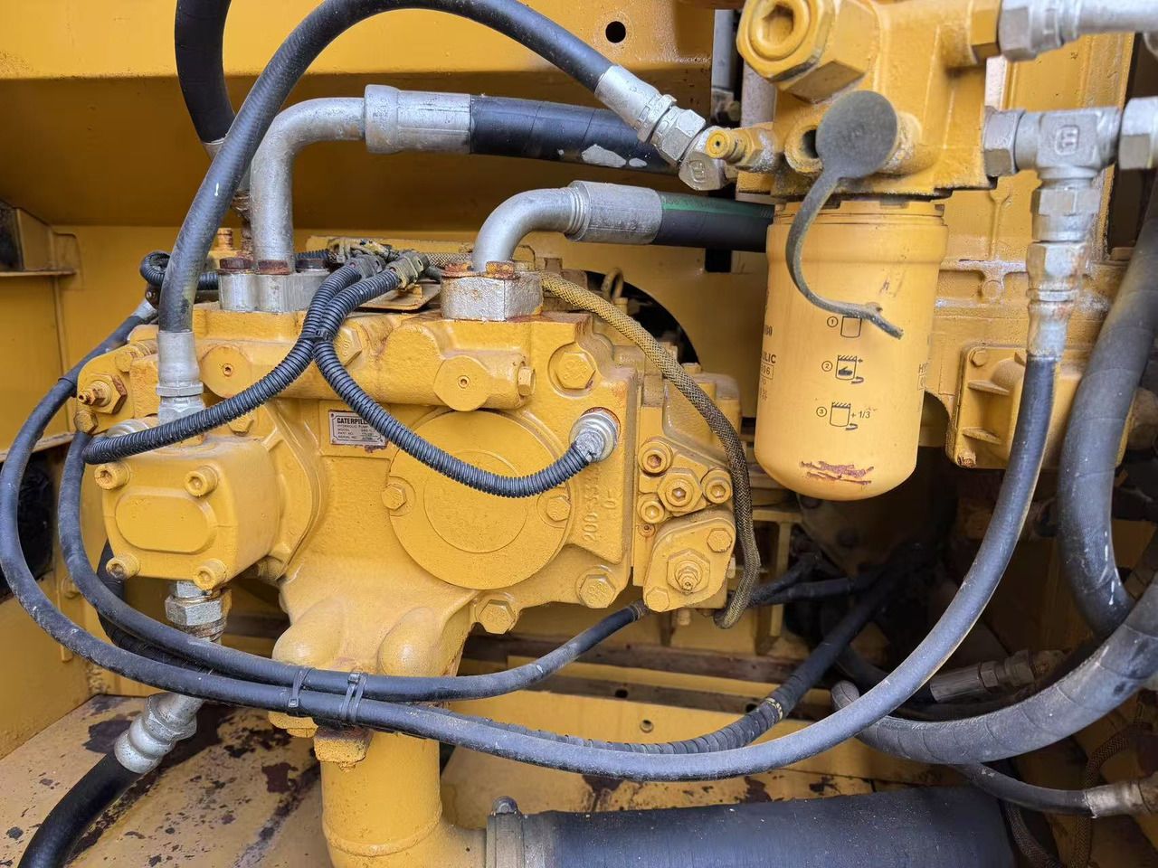 2018 Caterpillar 320CL гидравлический насос, деталь 2018 Caterpillar 320CL гидравлический насос, деталь