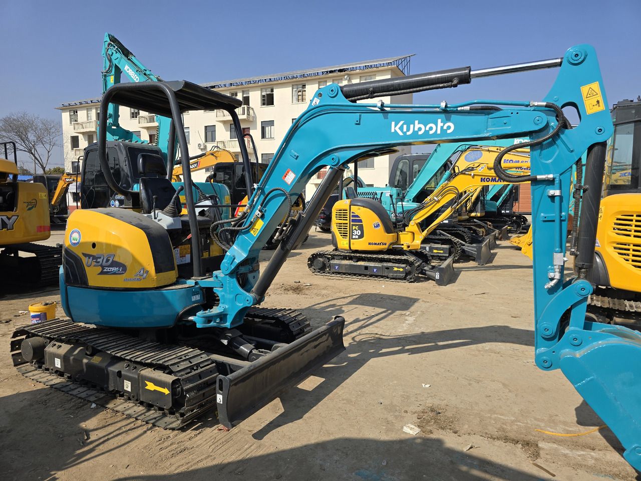 2024 Kubota U-30-5 mini excavator, rear three-quarter view 2024 Kubota U-30-5 mini excavator, rear three-quarter view