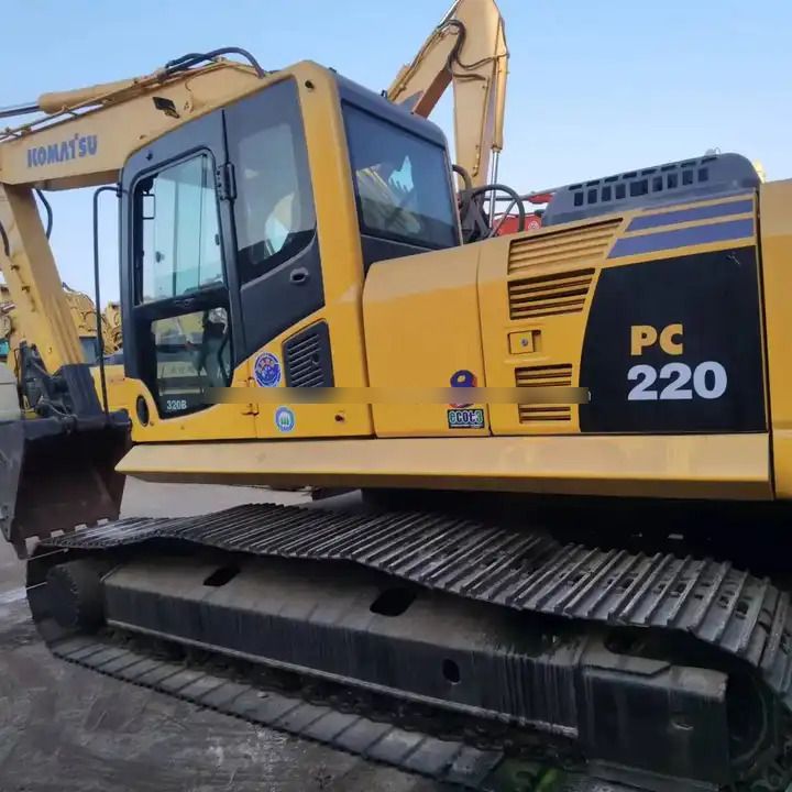 2018 Komatsu PC220 гусеничний екскаватор, вигляд збоку 2018 Komatsu PC220 гусеничний екскаватор, вигляд збоку