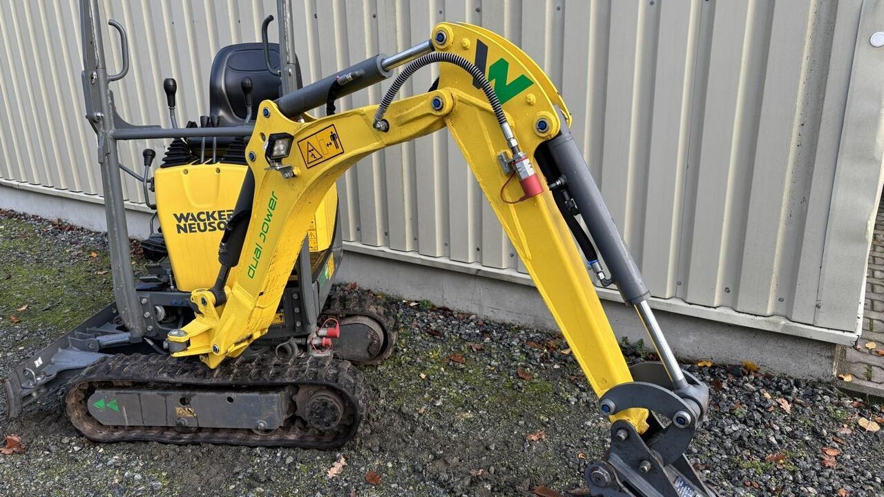 2021 Wacker Neuson 803 mini excavator side view 2021 Wacker Neuson 803 mini excavator side view