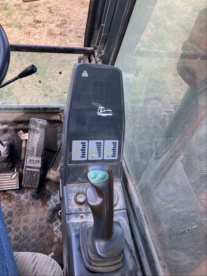 1995 Atlas 1304K excavator interior cab control panel 1995 Atlas 1304K excavator interior cab control panel