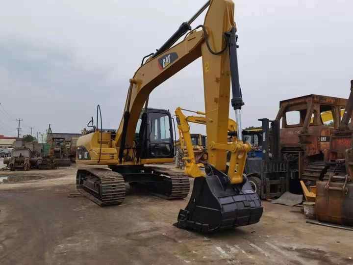 2024 Caterpillar 315D crawler excavator, front three-quarter view