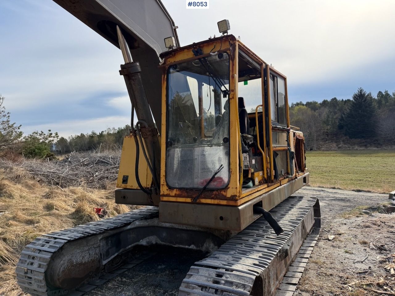 1997 Volvo EC200 crawler excavator, rear three-quarter view