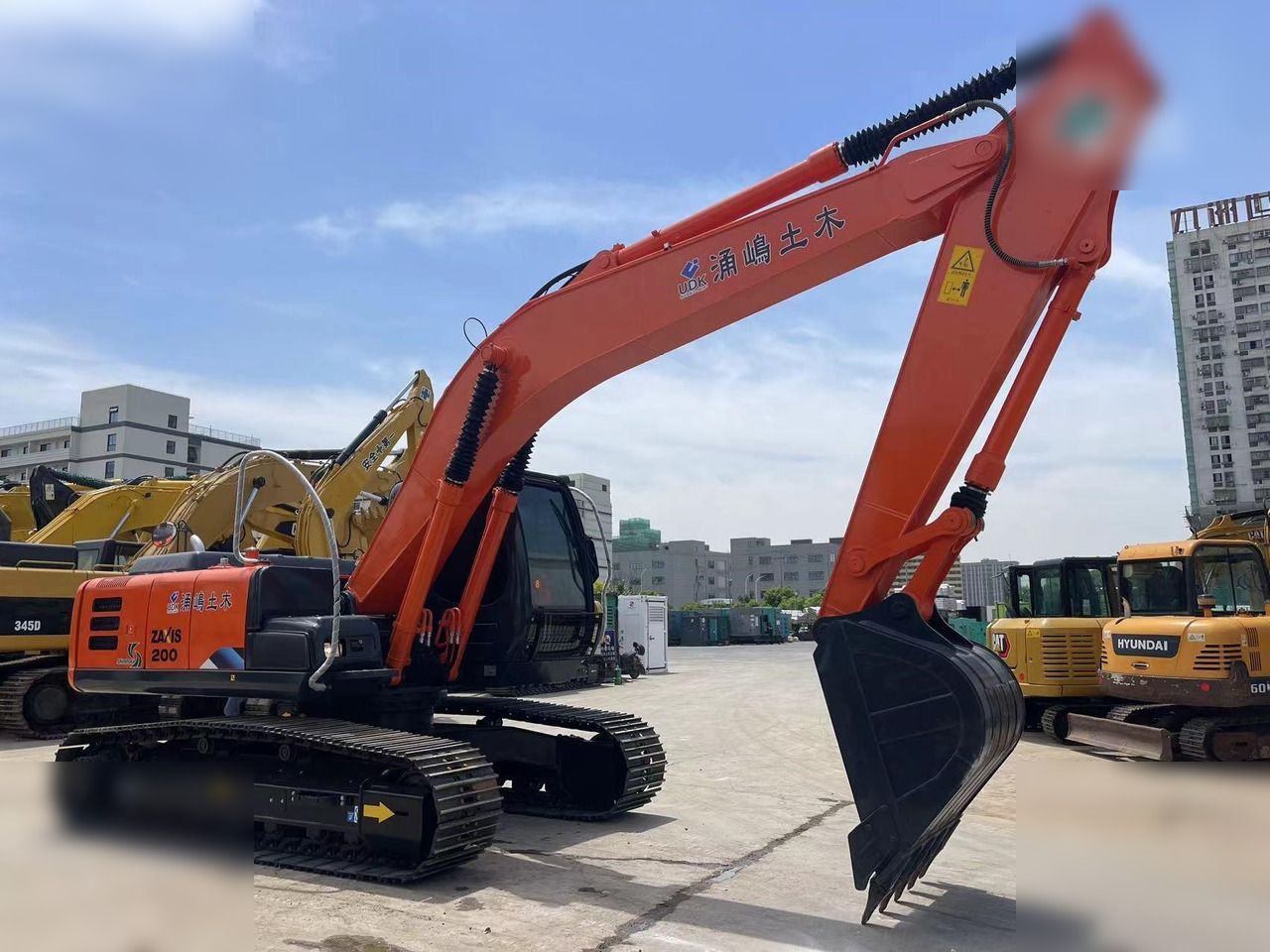 2020 Hitachi Zaxis 200 crawler excavator, side profile view