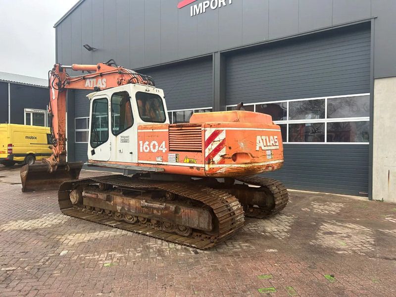 1997 Atlas 1604LC crawler excavator, rear three-quarter view 1997 Atlas 1604LC crawler excavator, rear three-quarter view