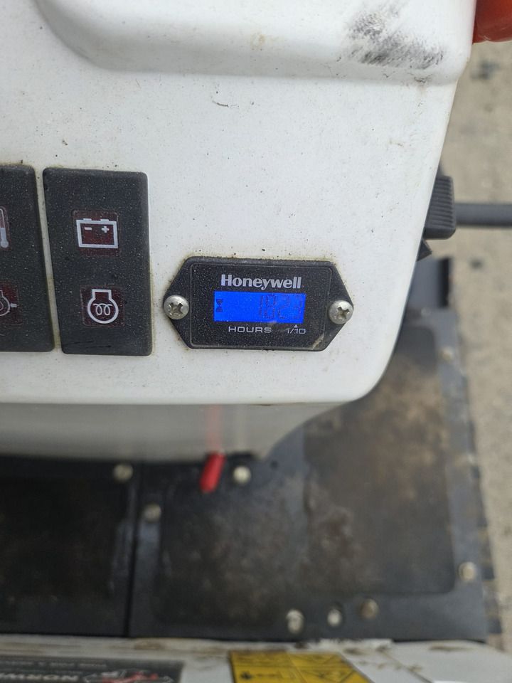 2023 Bobcat E10Z hour meter detail 2023 Bobcat E10Z hour meter detail