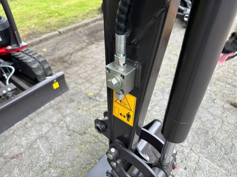 2024 Rhinoceros XN12-9 mini excavator boom detail 2024 Rhinoceros XN12-9 mini excavator boom detail