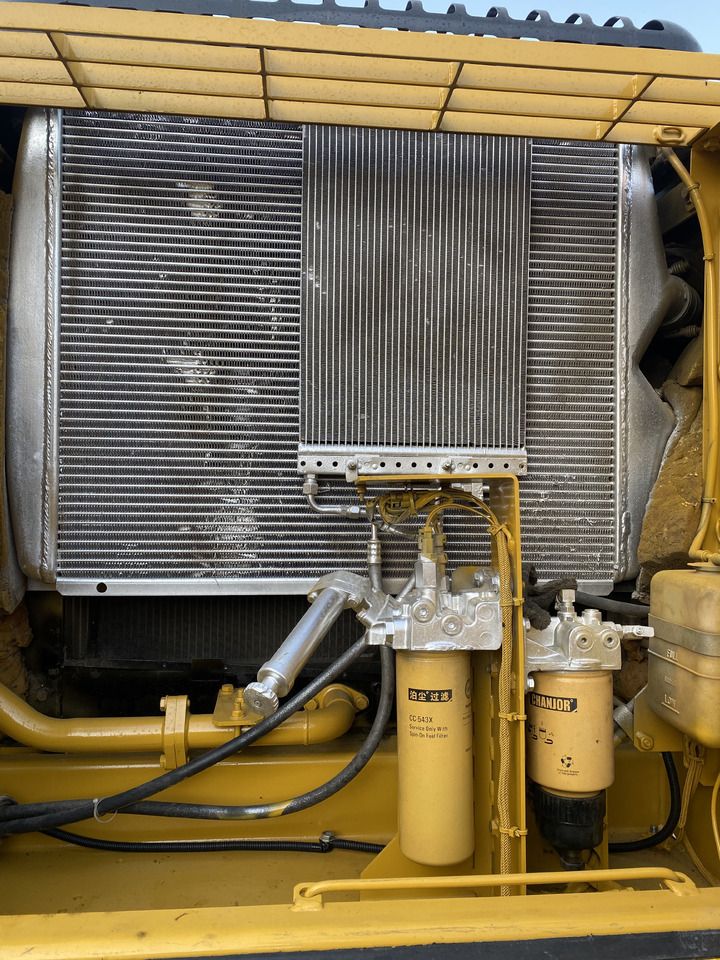 2017 Caterpillar 326D crawler excavator engine compartment view 2017 Caterpillar 326D crawler excavator engine compartment view