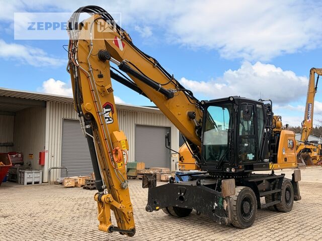 2024 Caterpillar MH3022-07A material handler, side view 2024 Caterpillar MH3022-07A material handler, side view