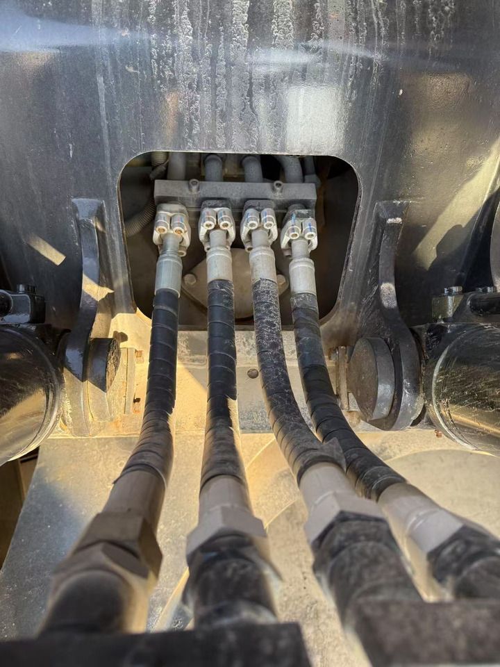 2020 Sany SY135 crawler excavator hydraulic hose connection detail