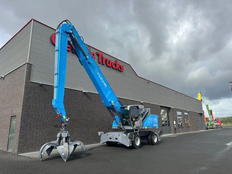 2023 Fuchs MHL350 wheel excavator side view