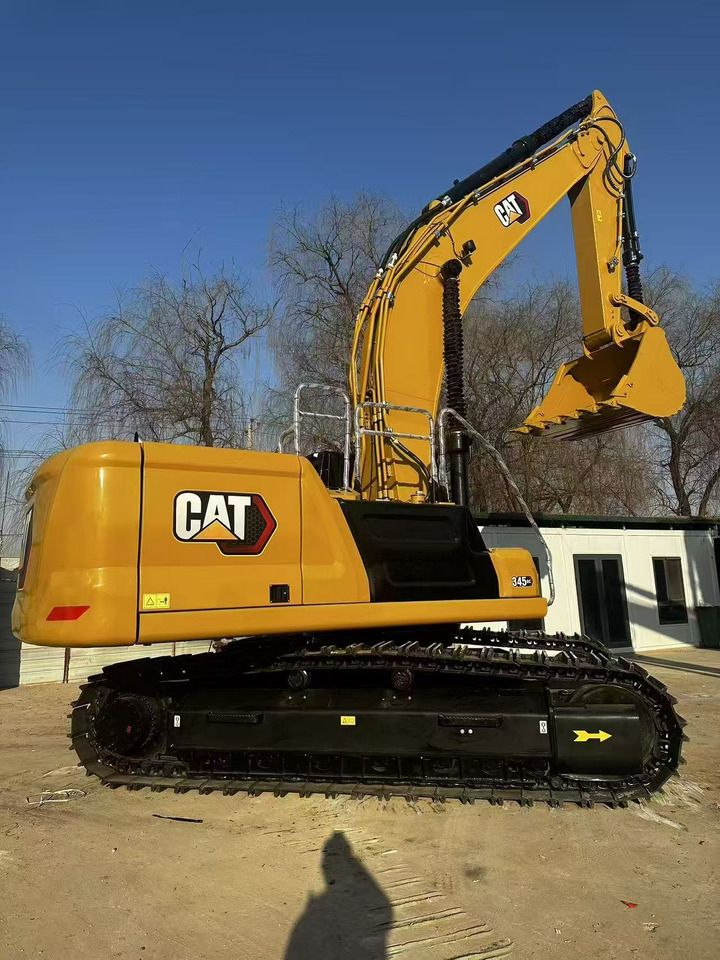 2024 Caterpillar 345GC crawler excavator, side profile view