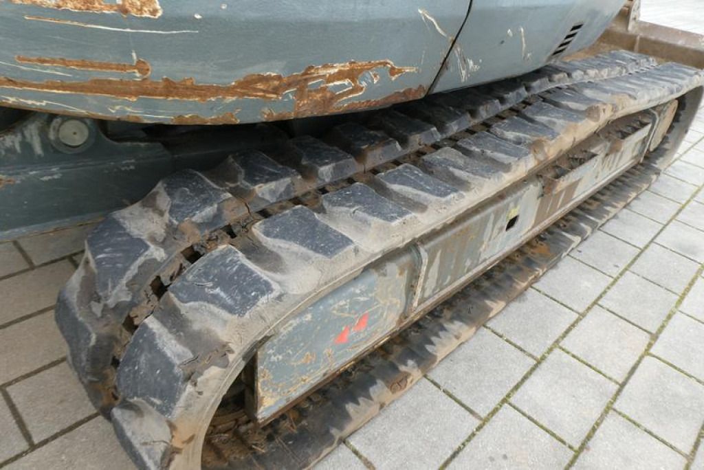 2012 Wacker Neuson 14504 E11-01 crawler excavator track detail 2012 Wacker Neuson 14504 E11-01 crawler excavator track detail