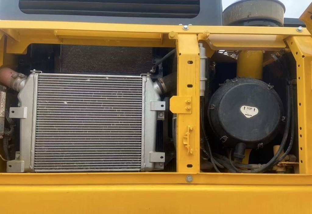 2023 Komatsu PC400 crawler excavator engine compartment detail 2023 Komatsu PC400 crawler excavator engine compartment detail