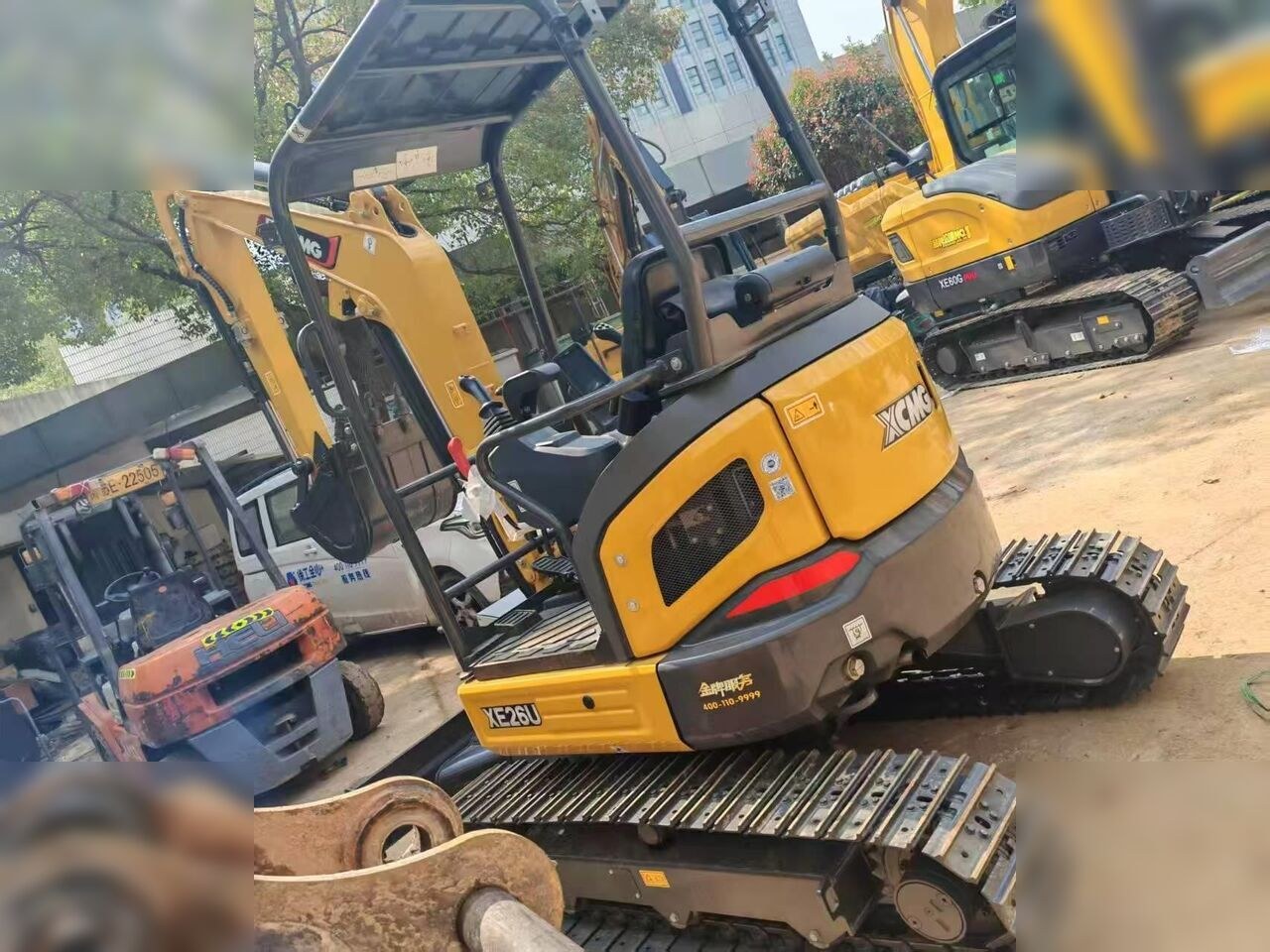 2022 XCMG XE26U mini excavator, rear three-quarter view 2022 XCMG XE26U mini excavator, rear three-quarter view