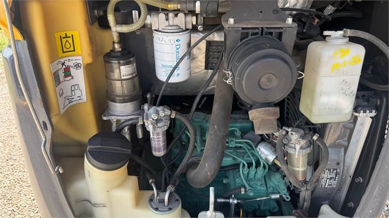 2017 Volvo EC18D mini excavator engine compartment view 2017 Volvo EC18D mini excavator engine compartment view