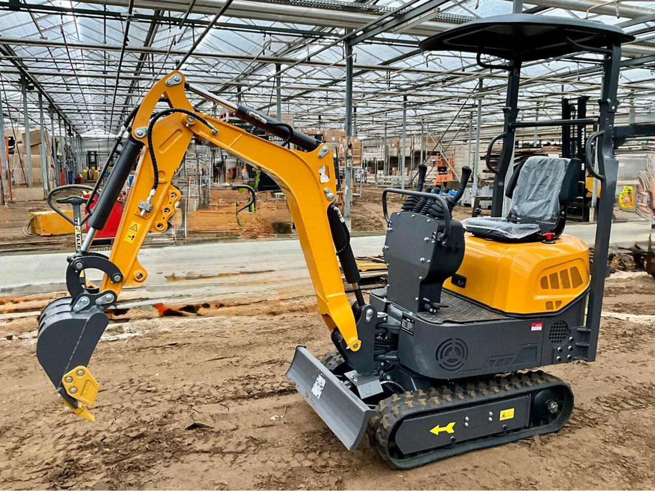 KATCO Q13-POWER+ mini excavator, side view