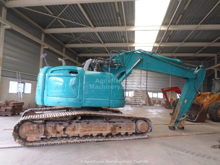 2008 New Holland E235BSR-2 crawler excavator side view