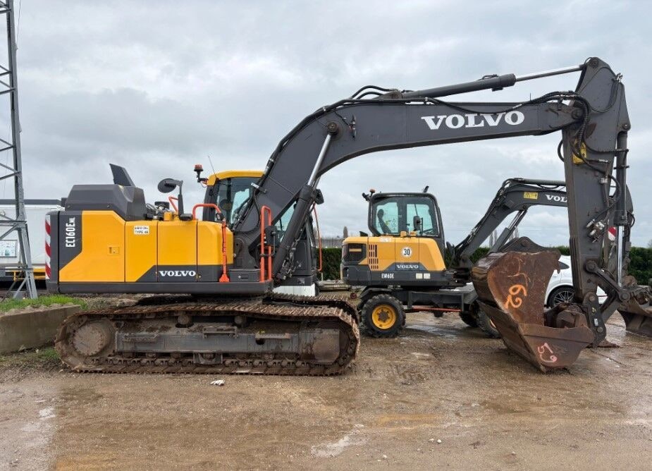 2023 Volvo EC160E NL crawler excavator, side view 2023 Volvo EC160E NL crawler excavator, side view