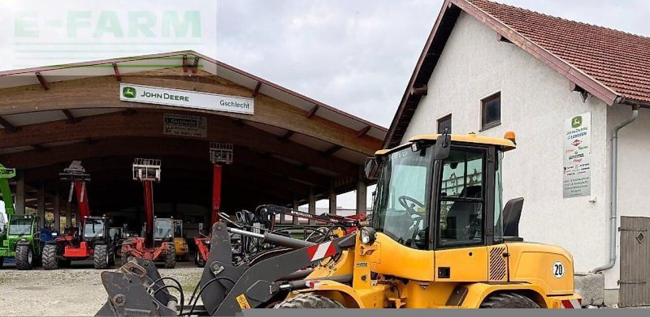 2017 Volvo L30G wheel loader, side view 2017 Volvo L30G wheel loader, side view