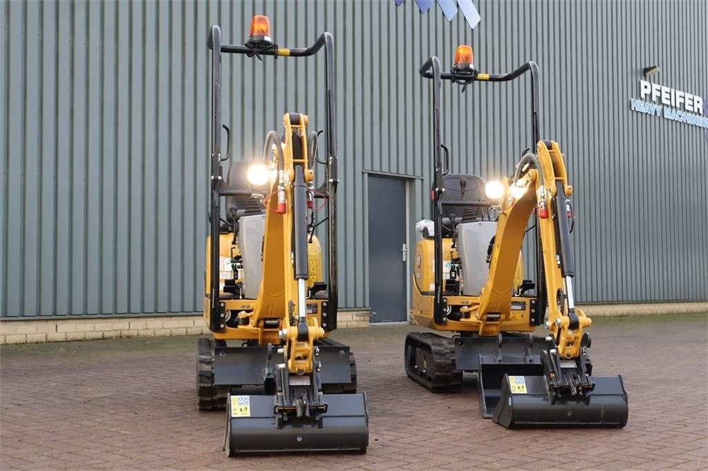 2021 Caterpillar 300.9D mini excavator front view 2021 Caterpillar 300.9D mini excavator front view
