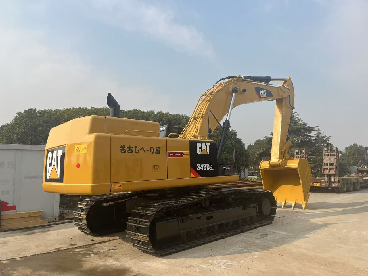 2022 Caterpillar 349D2L crawler excavator, rear three-quarter view 2022 Caterpillar 349D2L crawler excavator, rear three-quarter view