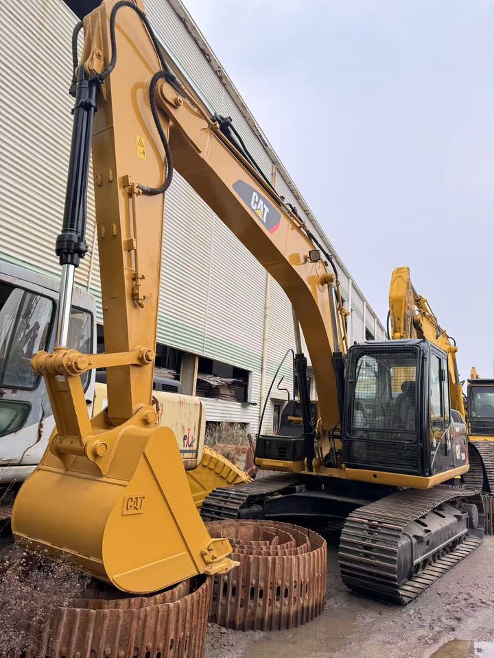 2019 Caterpillar 315D2 crawler excavator, front three-quarter view
